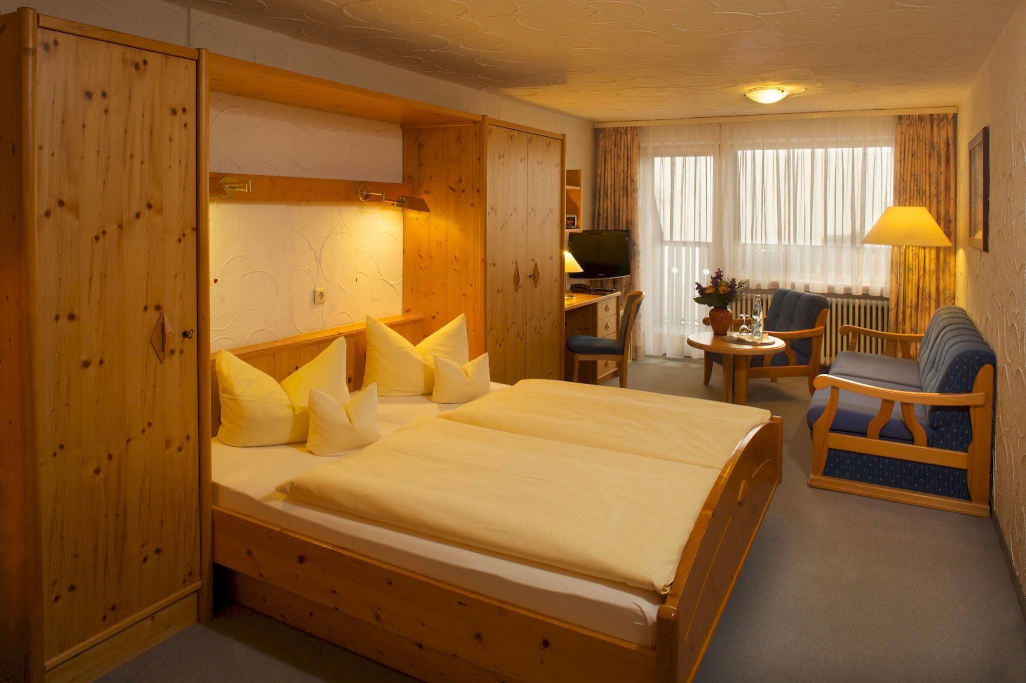 Landhotel Seeg Esterno foto
